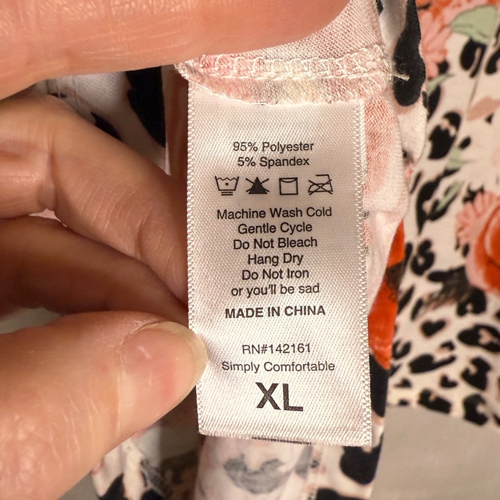LuLaRoe Multicolor Patterned MorganTop - Picture 4 of 4